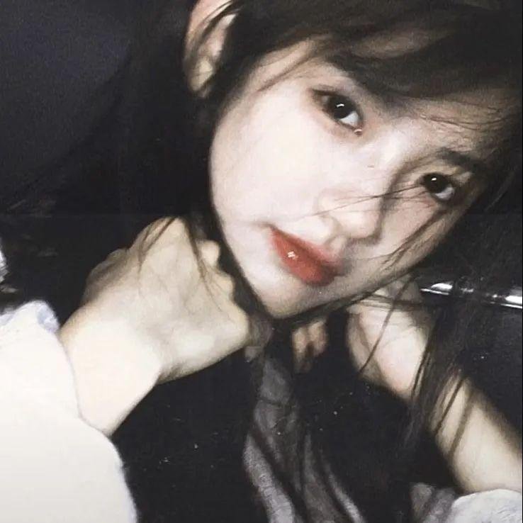 以遇刺为生的女人